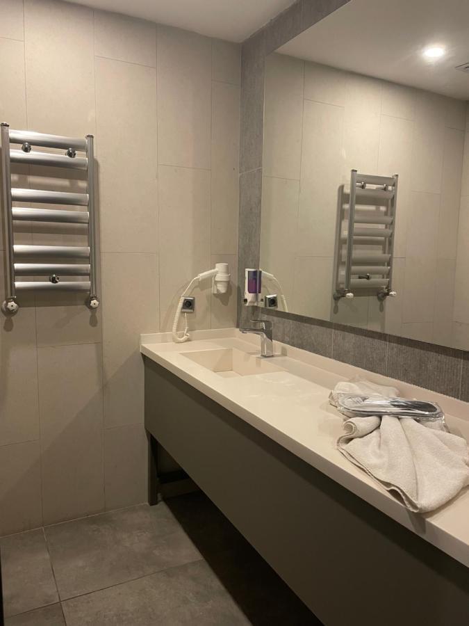 Agora Royal Residence อิสตันบูล ภายนอก รูปภาพ